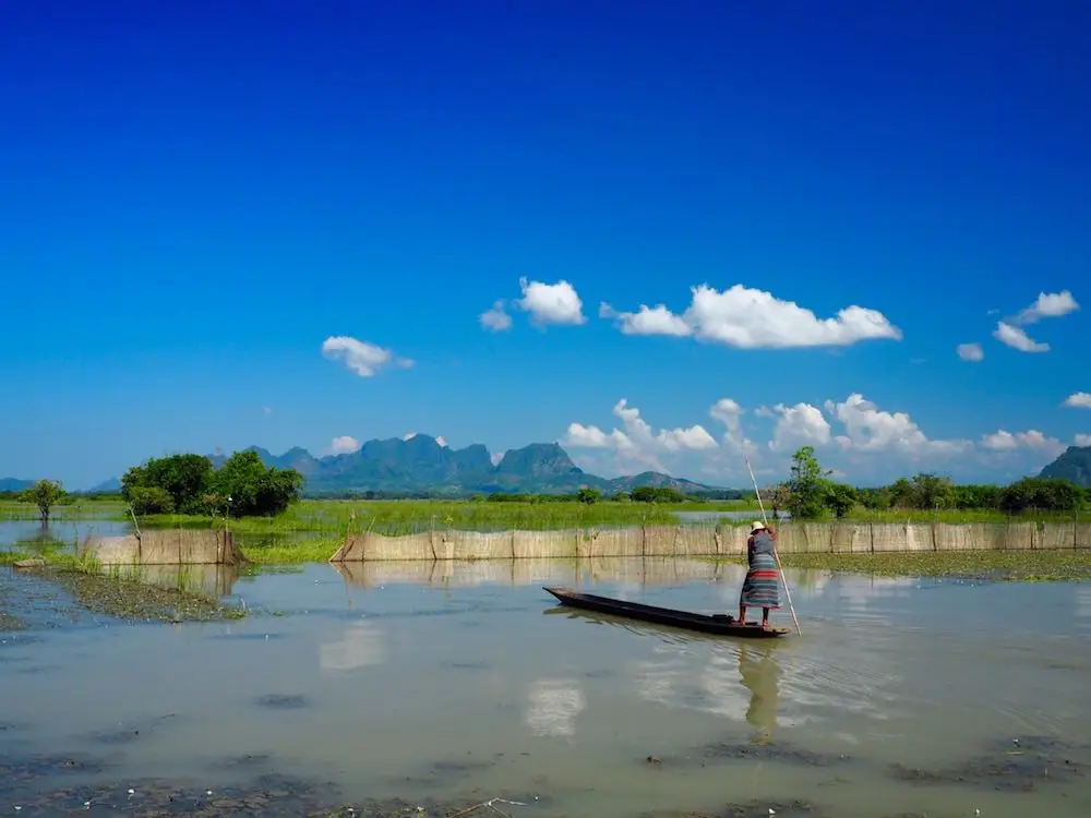 Boat man near Hpa-an