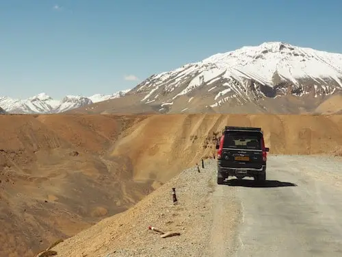 WHY DRIVING IN INDIA IS A BAD IDEA WHY DRIVING IN INDIA IS A BAD IDEA