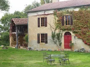 SEMBOUE housesit