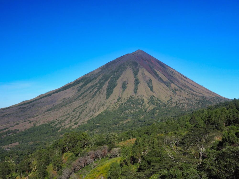 Conquering Indonesia's Spectacular Mount Inerie