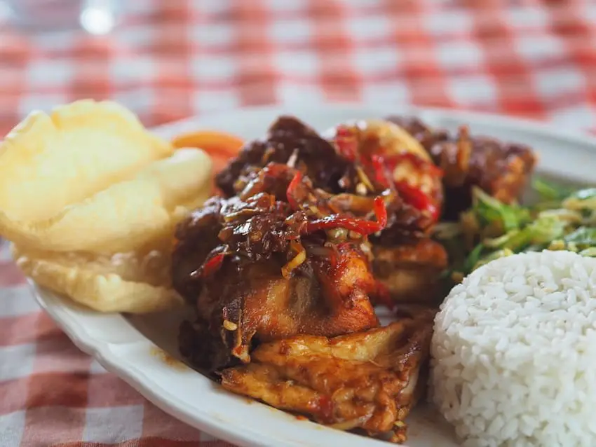 Nasi Campur Bukit Artha Warung Sidemen Valley Bali
