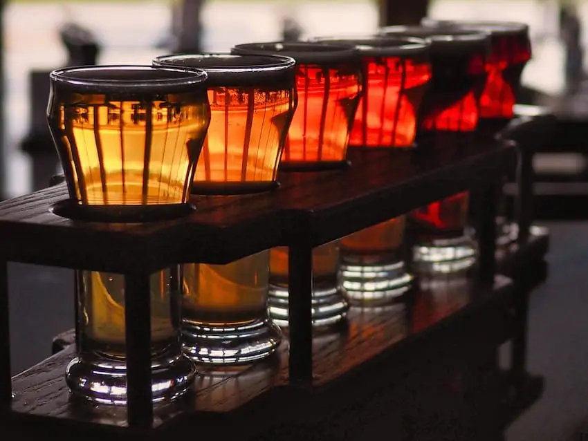 Flyers Restaurant Brewhouse flight of beer