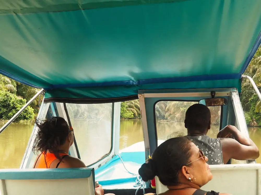 Water taxi to Moin