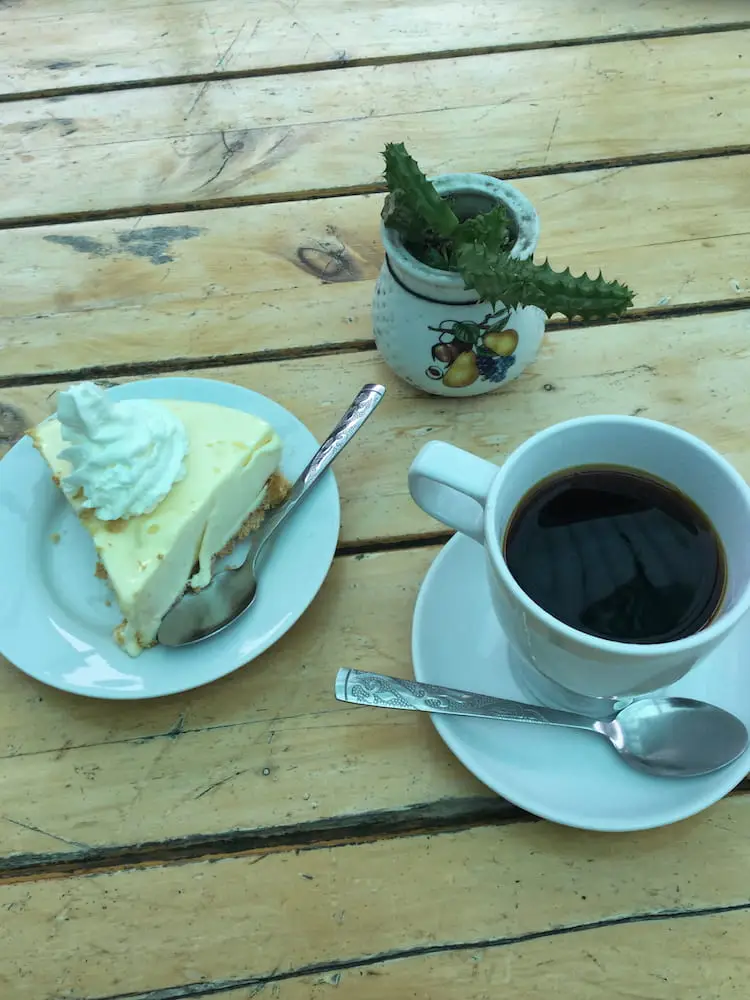 Geisha coffee and lemon pie