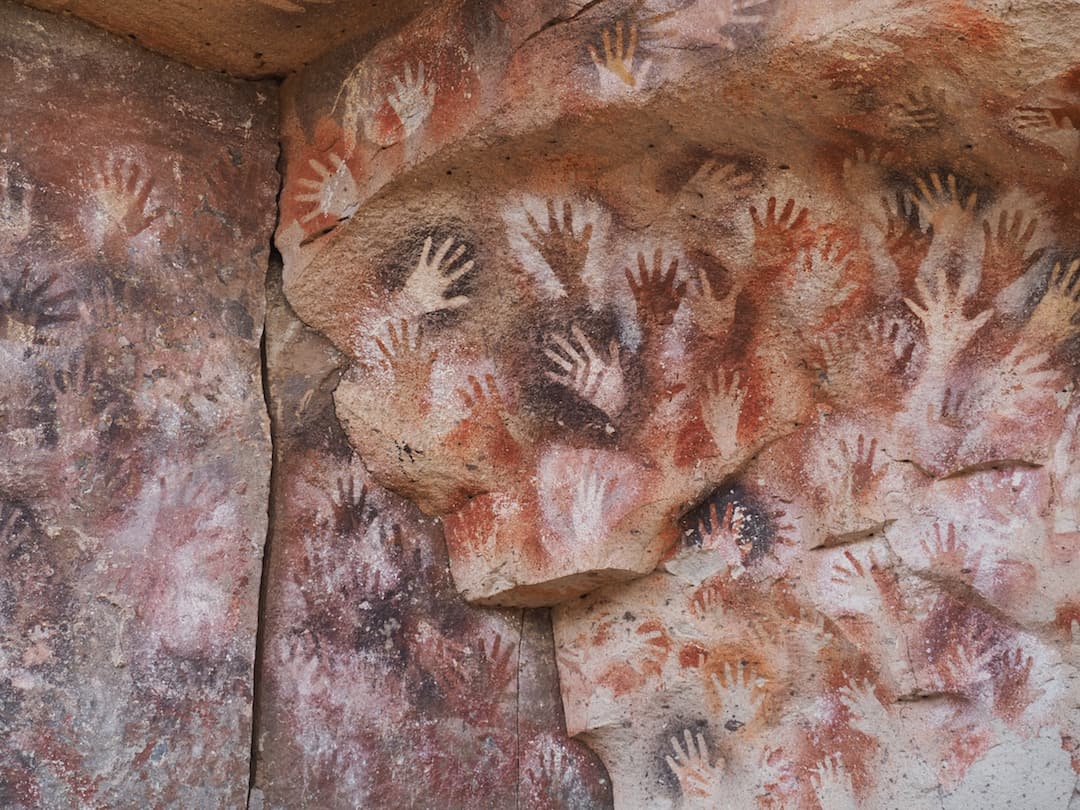 The Prehistoric Rock Art Of Cueva De Las Manos