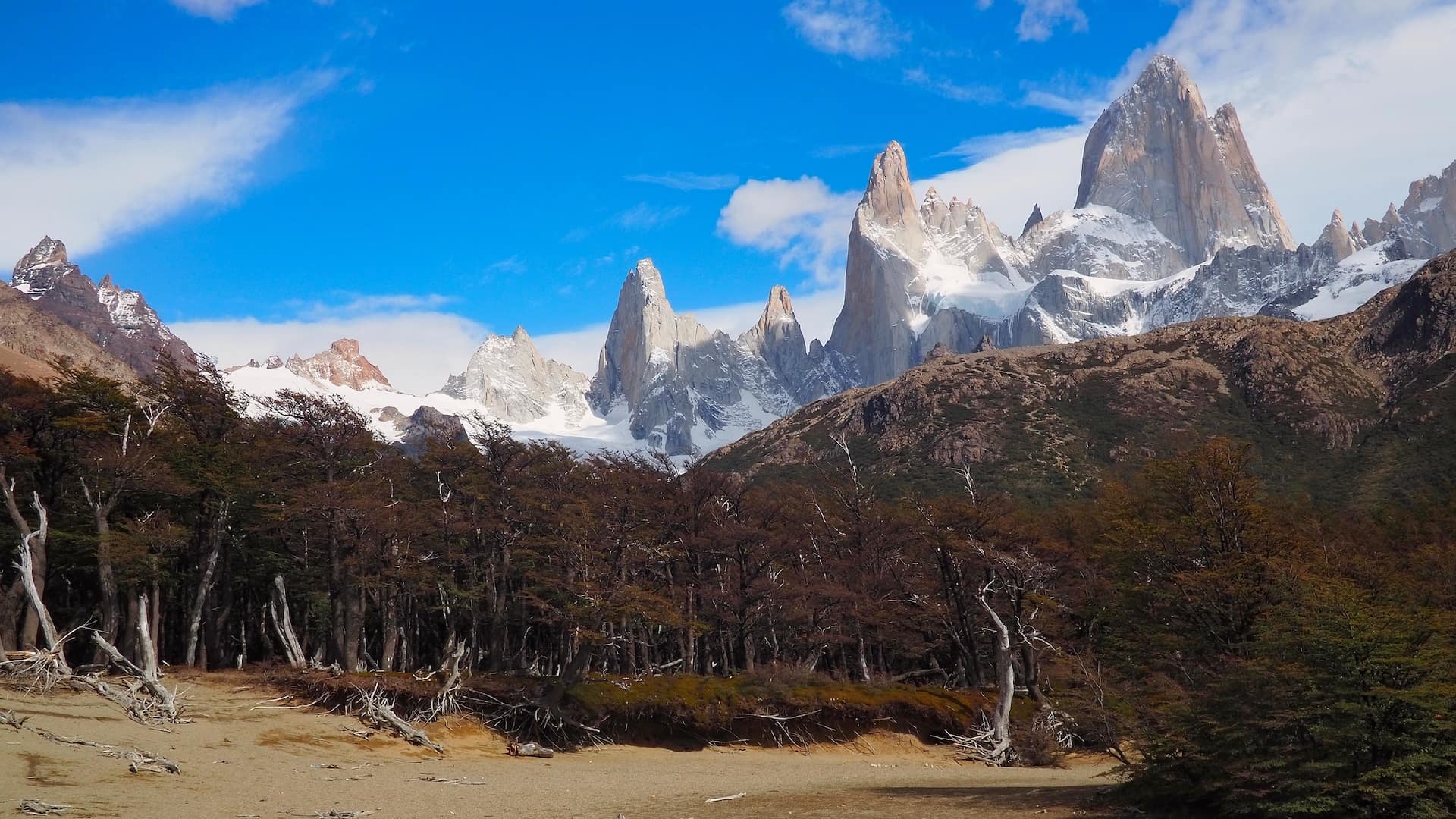 The approach to Campamento Poincenot with Mount Fitz Roy in the background
