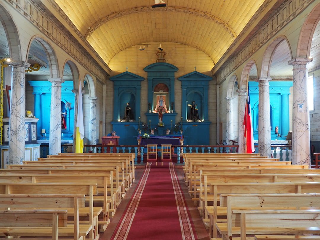 The Church of Nercón interior
