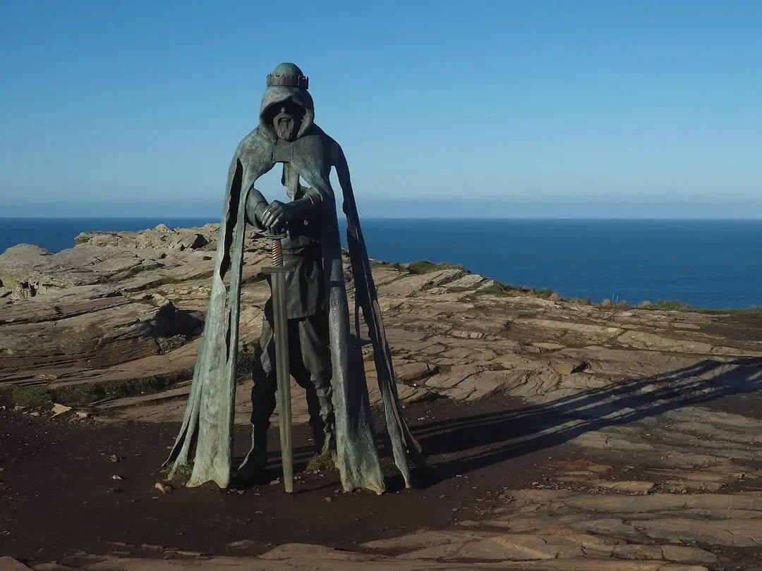 Tintagel – King Arthurs Statue Tintagel King Arthurs Statue