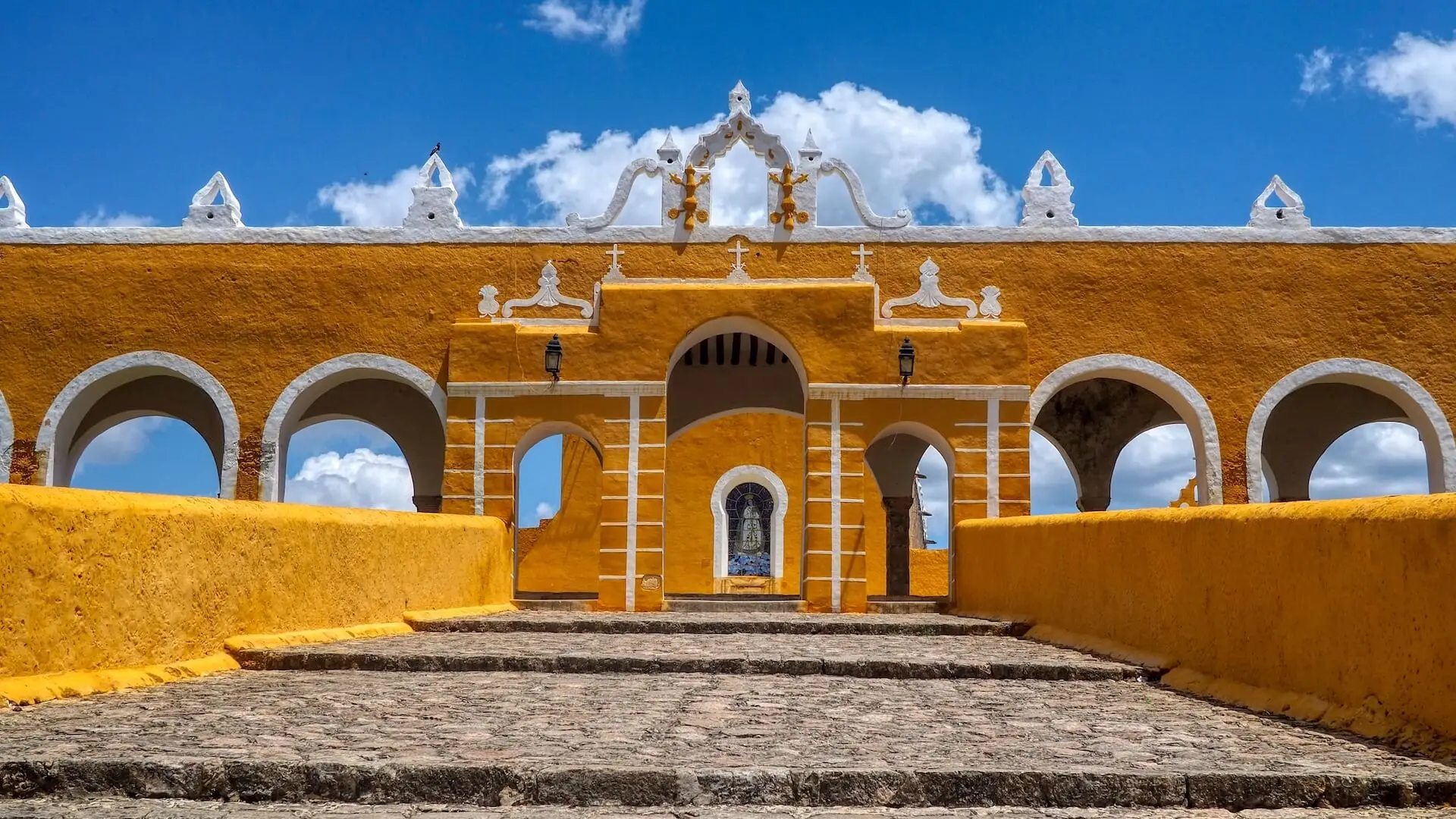 Steps leading up to Convento de San Antonio de Padua