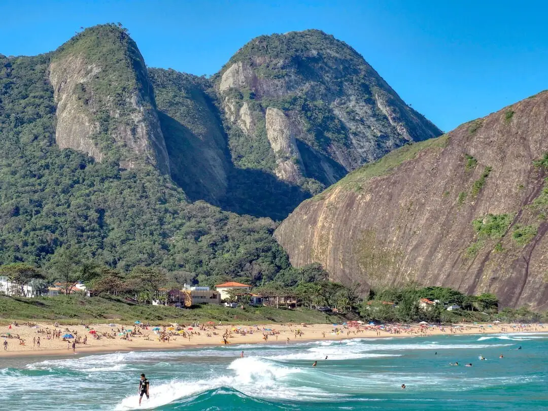 Praia de Itaicaotiara Niterói