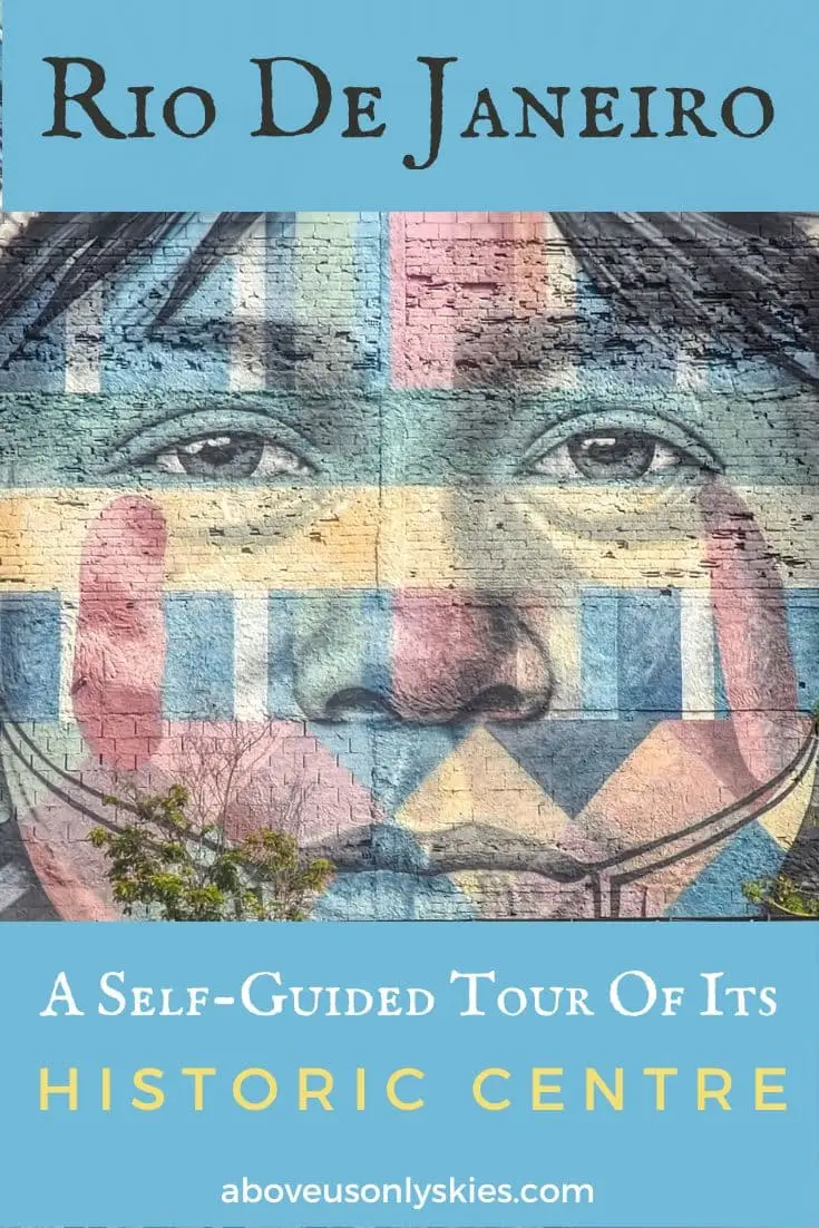 Take our city tour of Rio de Janeiro on foot and explore its eclectic mix of modern architecture, colonial buildings, vital urban art and tasty street food