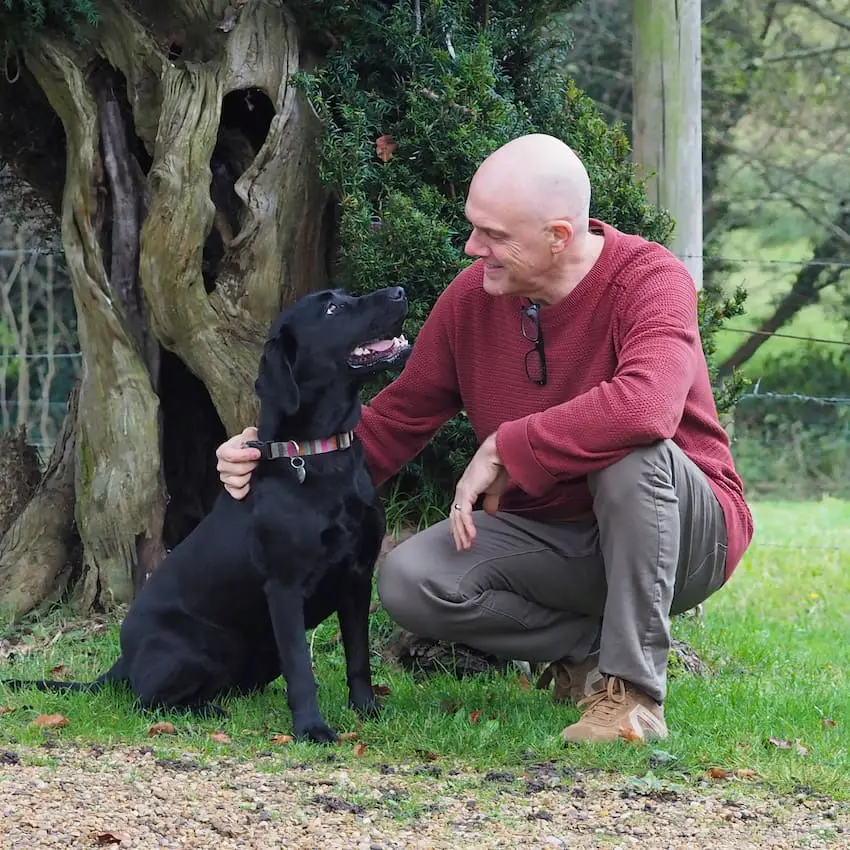 Ian with Kuro How to become a house sitter - Ian with Kuro