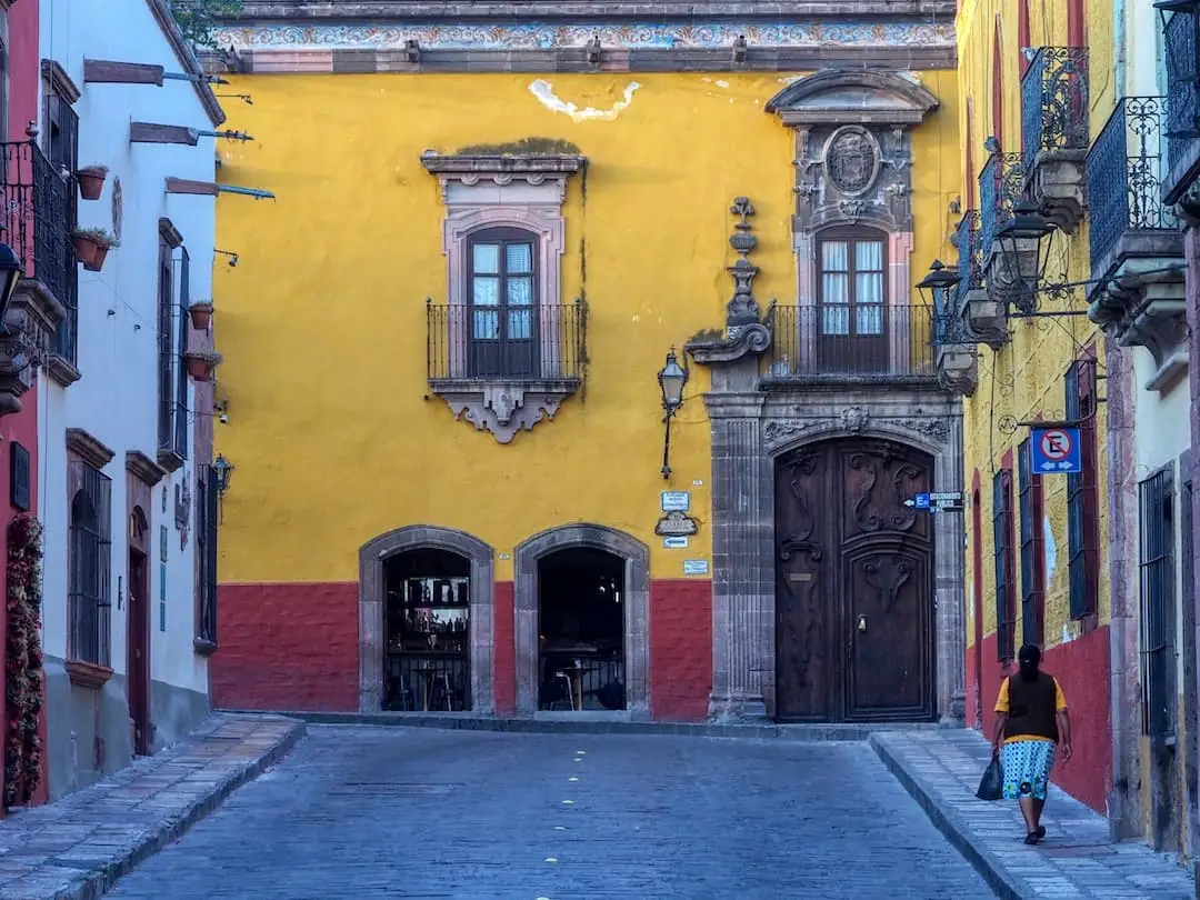 View towards Correo from Corregidora