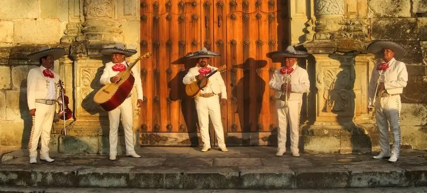 House sitting in Mexico