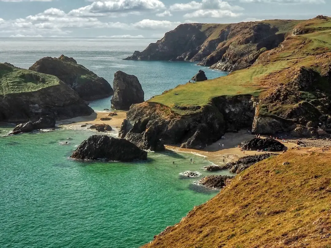 Lizard Point - Cornwall - Kynance Cove Multiple beaches, cliffs and rock stacks